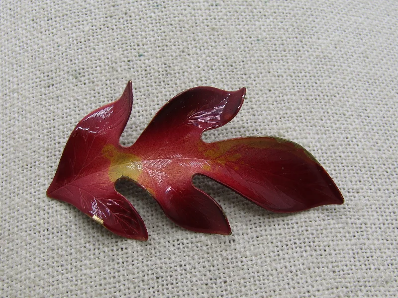 ladies gold brooch fox motifs -Vintage Enamel Oak Leaf Brooch, 1960's, 2.5", Reds and Gold