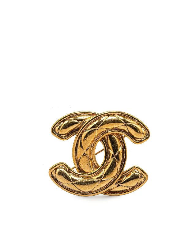 ladies rose gold brooch circles -Gold Plated Quilted Brooch with Pin Closure