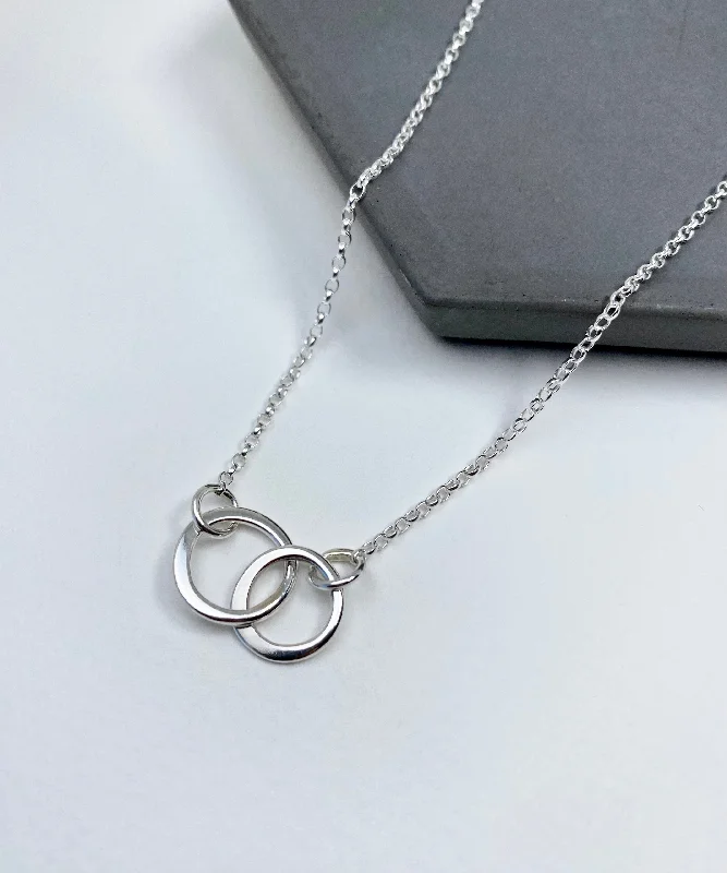 rose gold initial necklaces for women -Hepworth Interlinked Circles Necklace