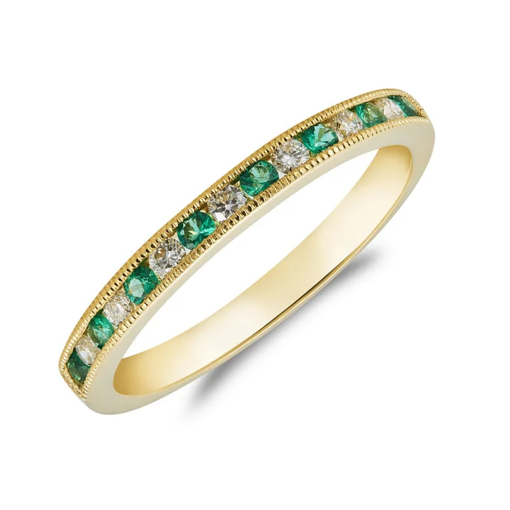 Ladies beast flair rings -18ct yellow gold emerald and diamond millgrain edged ring