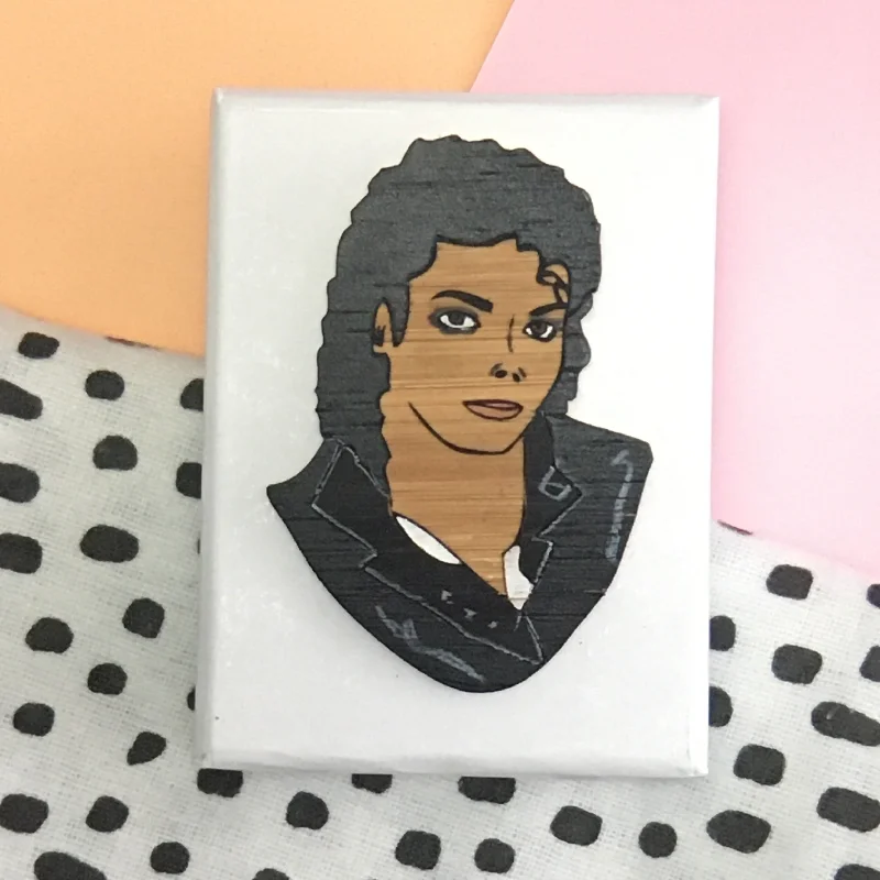 knot design brooch for women -Brooch: Michael Jackson