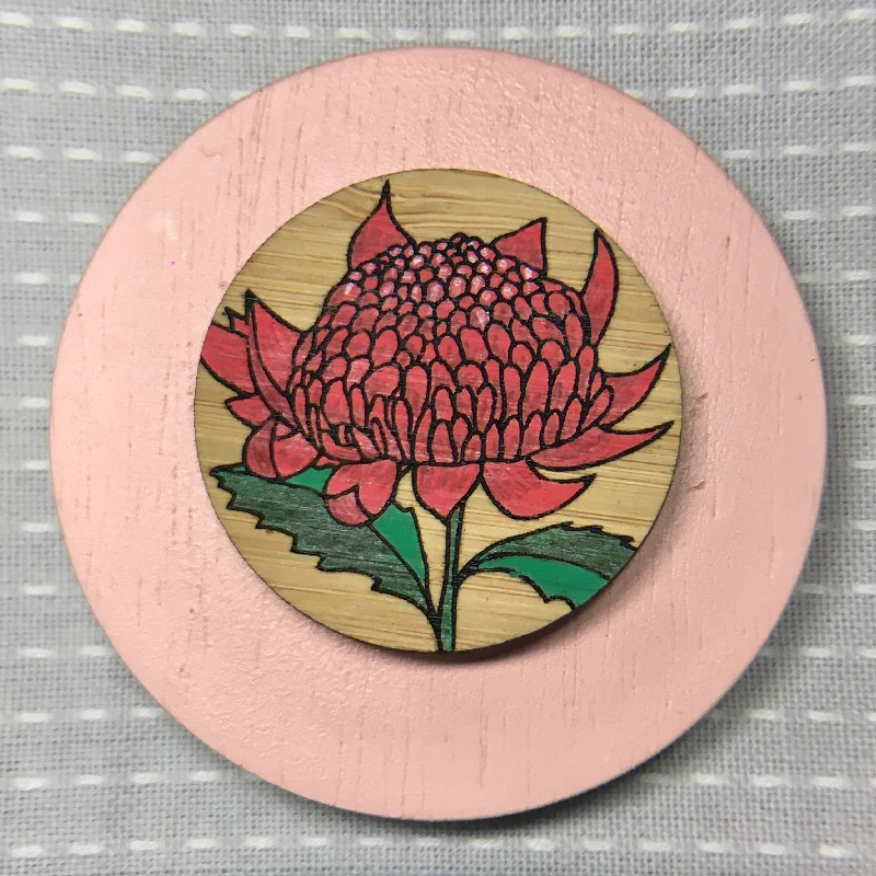 hammered texture brooch for women -Floral Brooch - Waratah