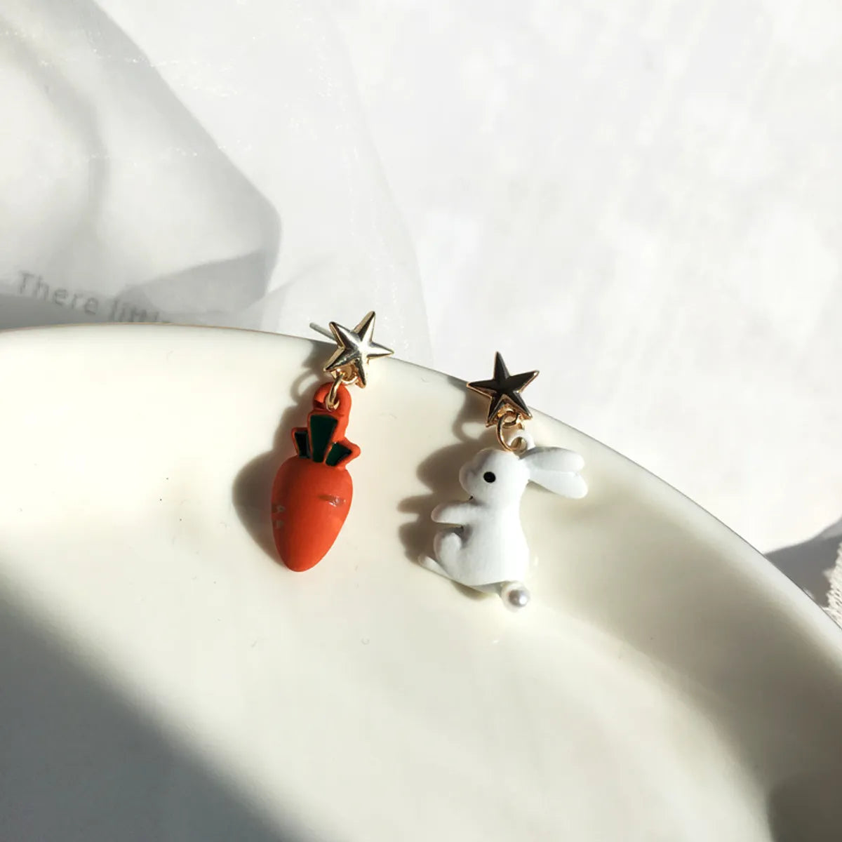 Pearly moonstone earrings -1 Pair Sweet Rabbit Carrot Stoving Varnish Alloy Drop Earrings