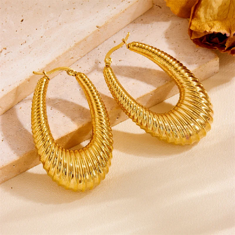 Thread Hollow Earrings Gold