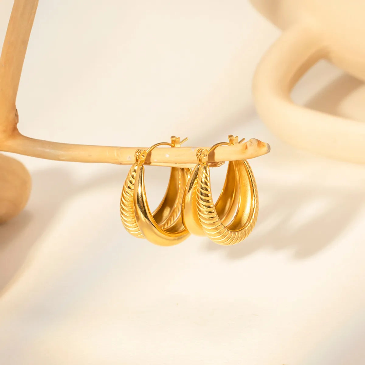 Gothic bloom earrings -1 Pair Modern Style Simple Style U Shape Stainless Steel 18K Gold Plated Hoop Earrings