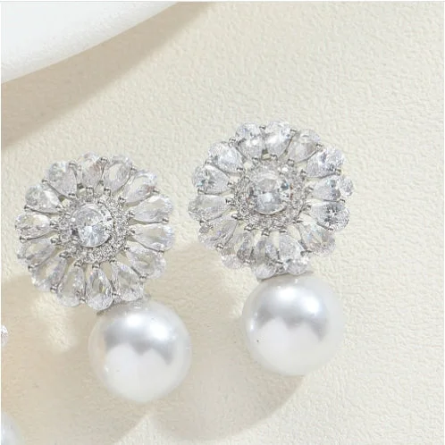 ES2562 Flower Pearl (silver)