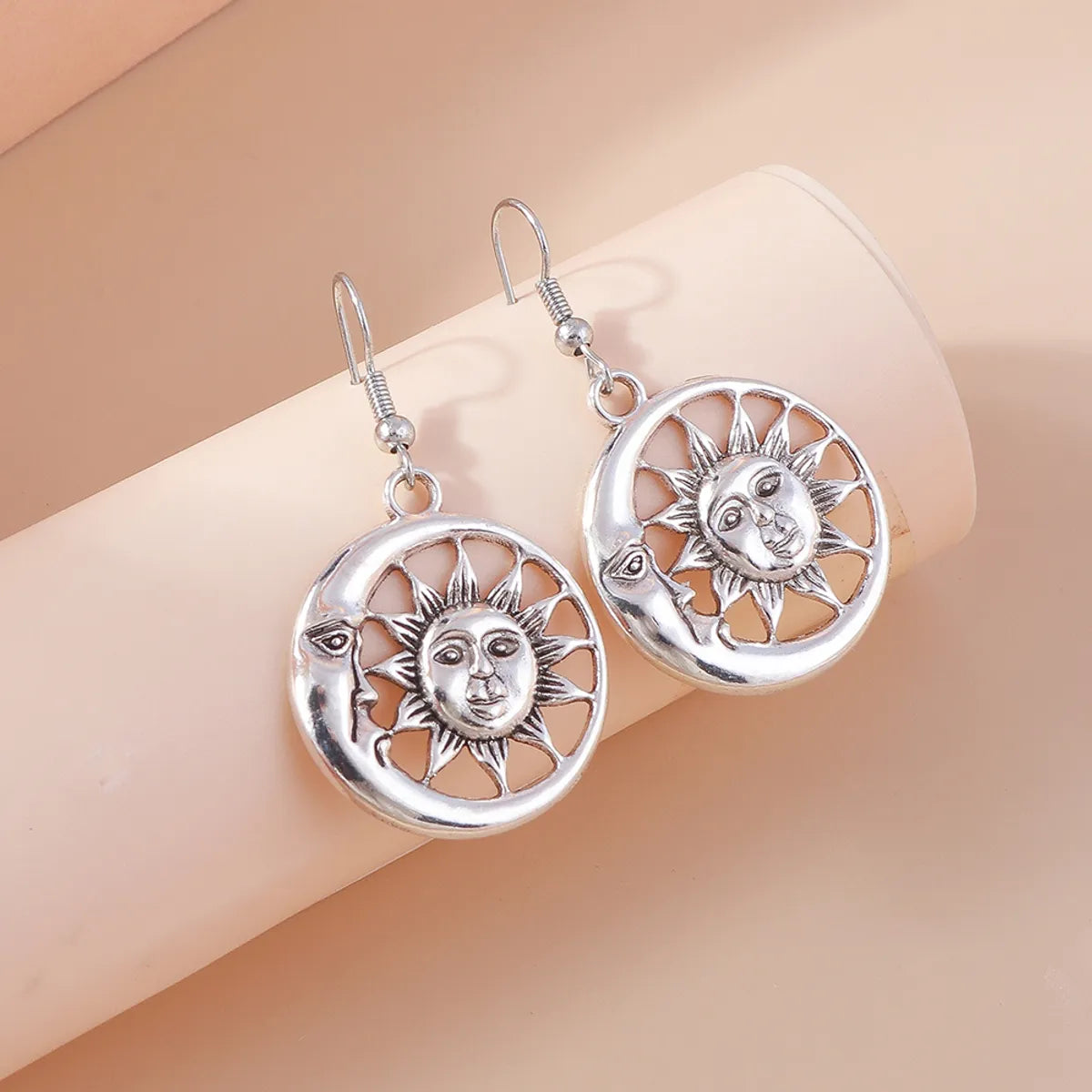 Heavy bold earrings -1 Pair Vintage Style Sun Alloy Drop Earrings