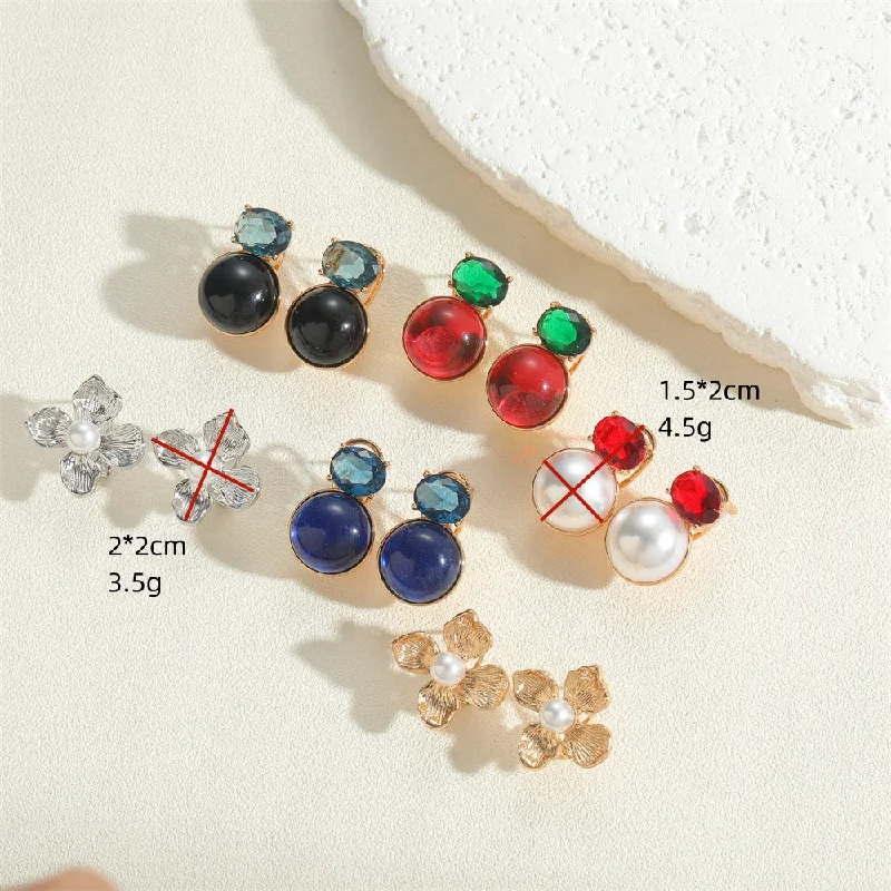 Tag shine earrings -European and American hot-selling acrylic flower design, French high-end temperament stud earrings, small and versatile, simple pearl earrings