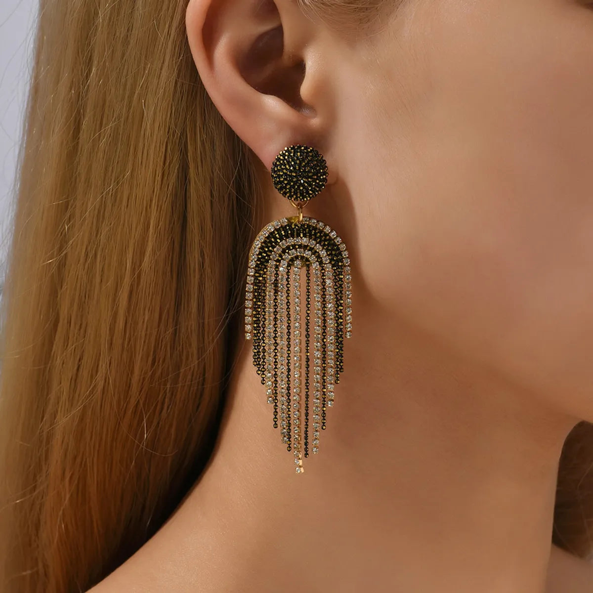 Group gleam earrings -1 Pair Luxurious Lady Shiny Geometric Plating Inlay Zinc Alloy Rhinestones Dangling Earrings