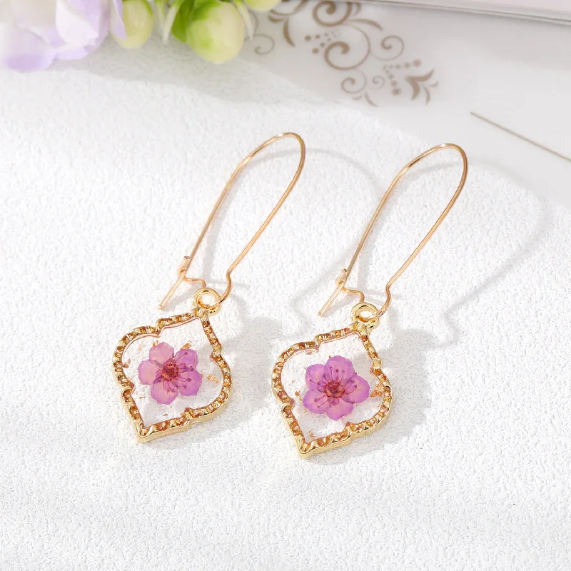 Geometry Pattern in Purple Dried Flower Earrings