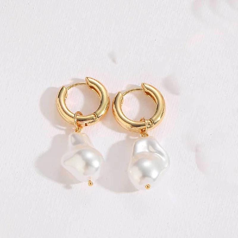 ES2409-1 Shaped Pearl Earrings