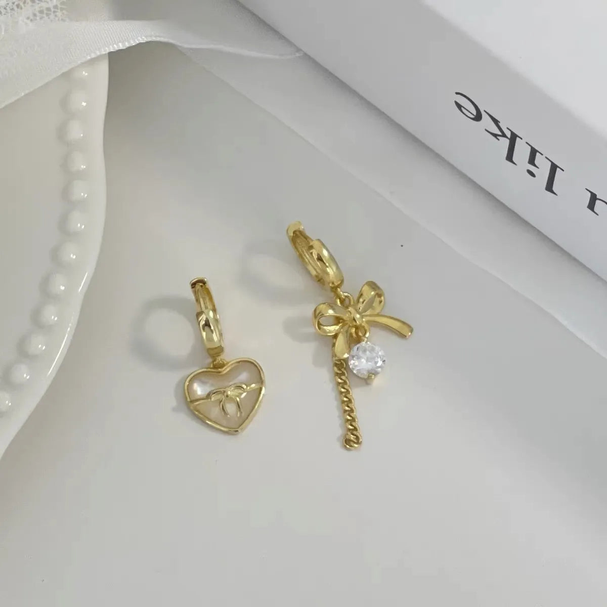 Citrine yellow earrings -1 Pair Sweet Simple Style Heart Shape Bow Knot Asymmetrical Hollow Out Inlay Sterling Silver Shell Zircon Drop Earrings