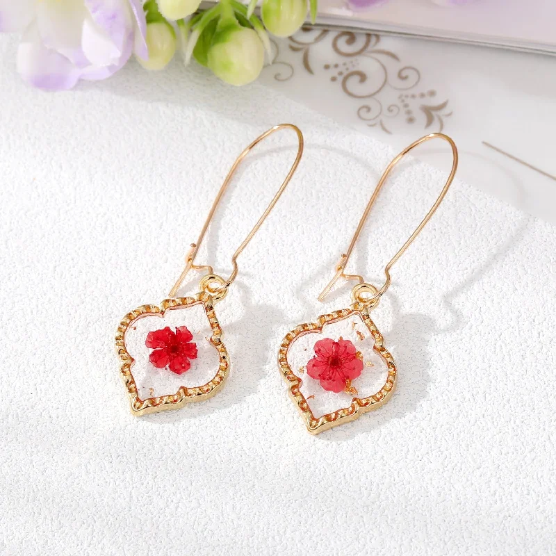 Red Geometric Dried Flower Earrings